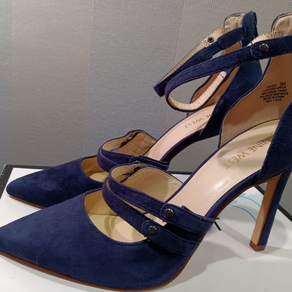 NAVY TAHIRO  NINE WEST size 9 - Picture 3 of 10